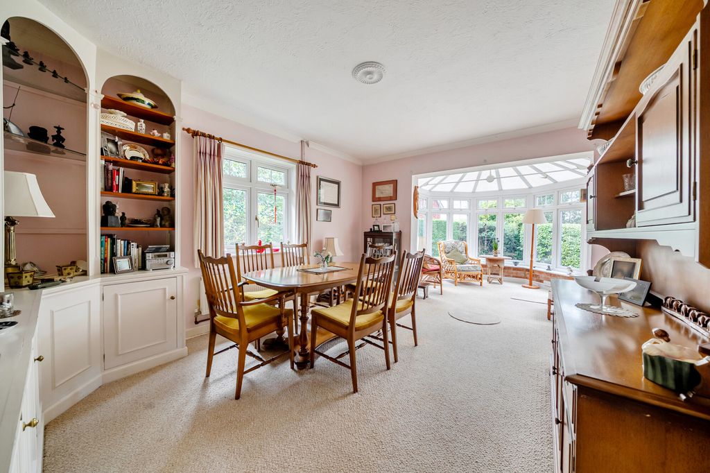 Property photo 3 of 19