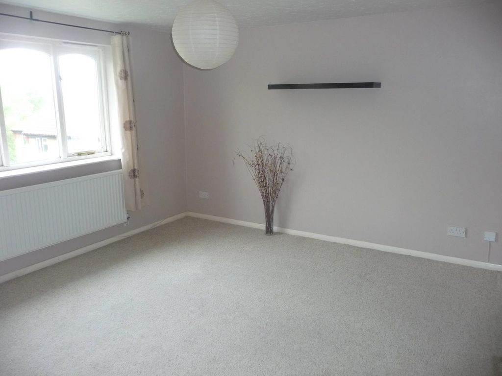 Property photo 3 of 5