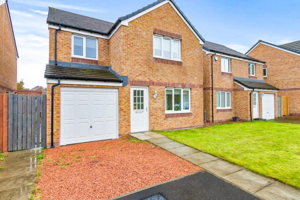 Property photo 1 of 33