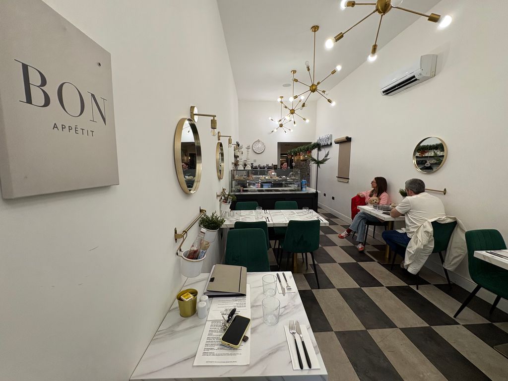 Property photo 2 of 5