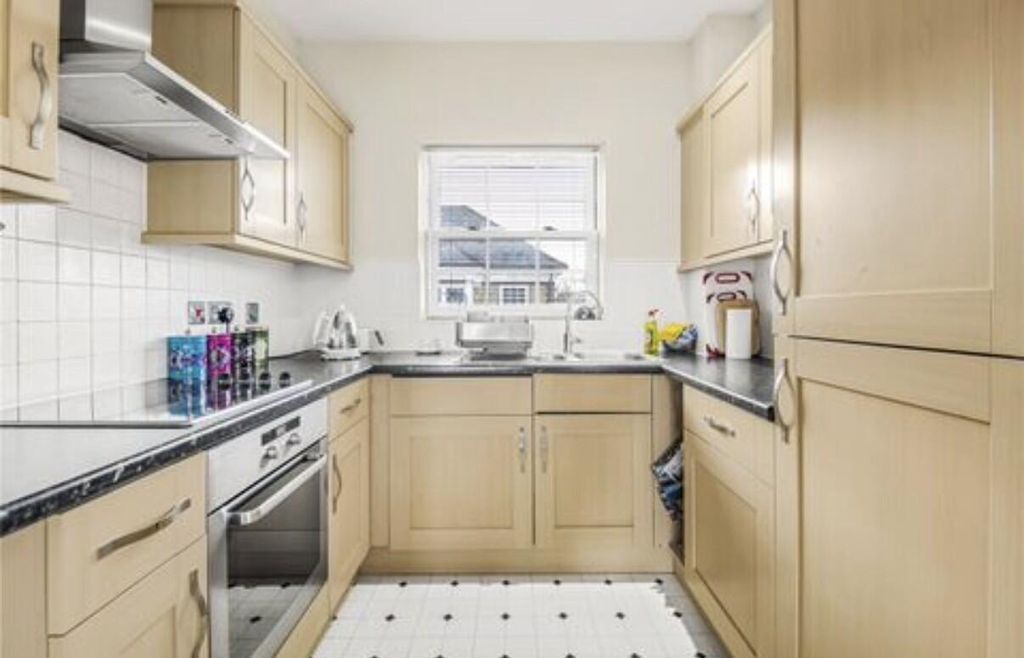 Property photo 1 of 14 Kitchen