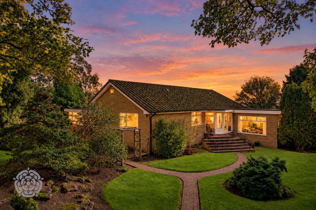 Property photo 1 of 34