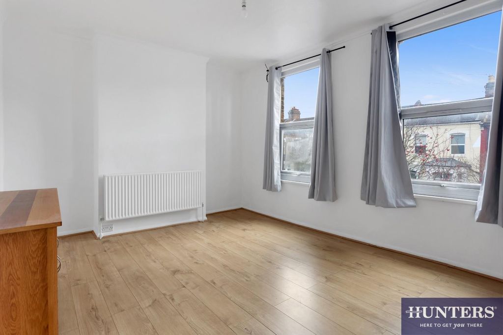 Property photo 3 of 11 Img_8724.Jpg
