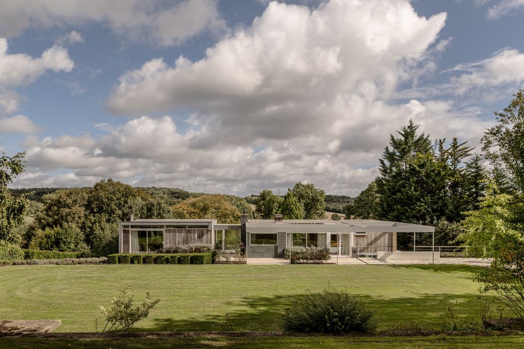 Property photo 1 of 36 311395 - Klee House-1.Jpg