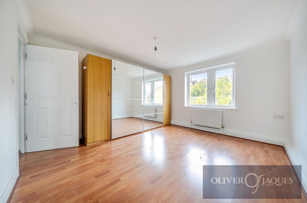 Property photo 3 of 21