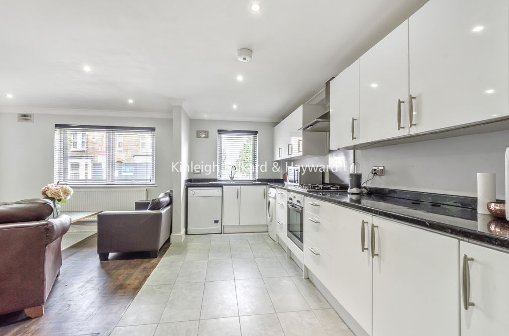 Property photo 2 of 4 3437c360-F02F-4174-8
