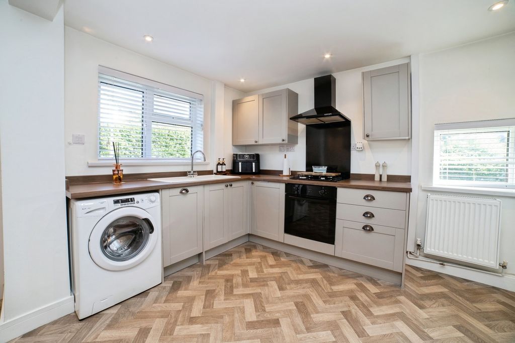 Property photo 2 of 13 Pbox-Img.Jpg