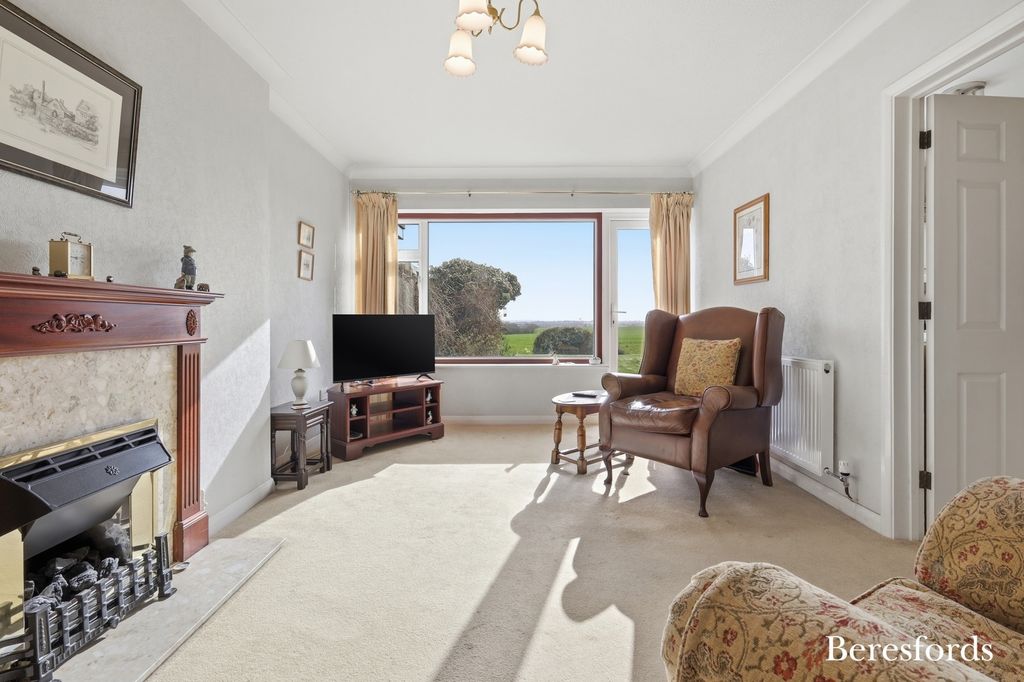 Property photo 2 of 28 Picture No. 22