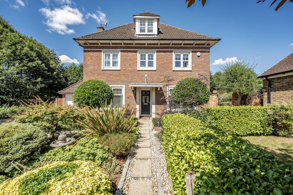Property photo 1 of 16