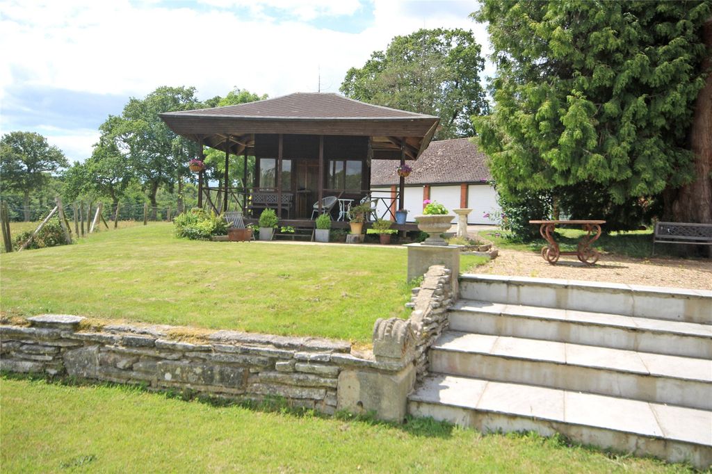 Property photo 2 of 19 Picture No. 36