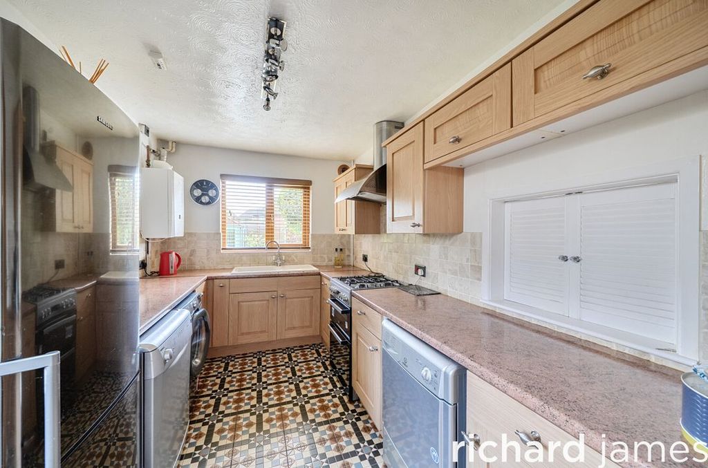Property photo 3 of 18 358F5B633Bc548629c7c58F22938E057