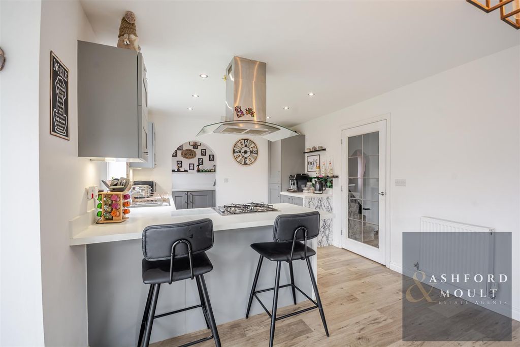 Property photo 3 of 43 Ashford-1.Jpg