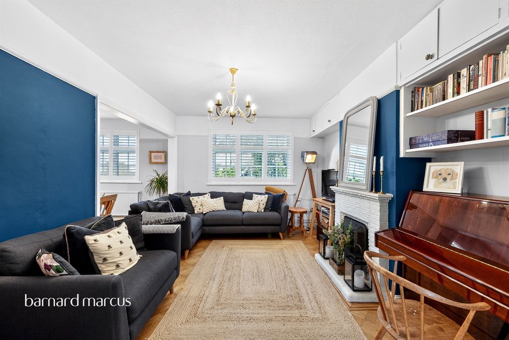 Property photo 2 of 14