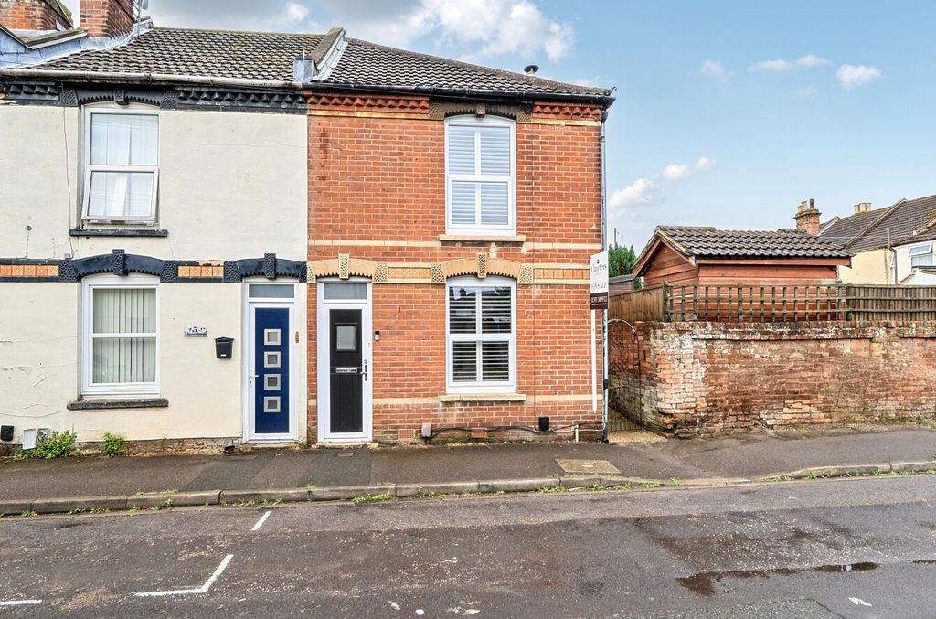 Property photo 1 of 10 1469890-18-6A1E9B...