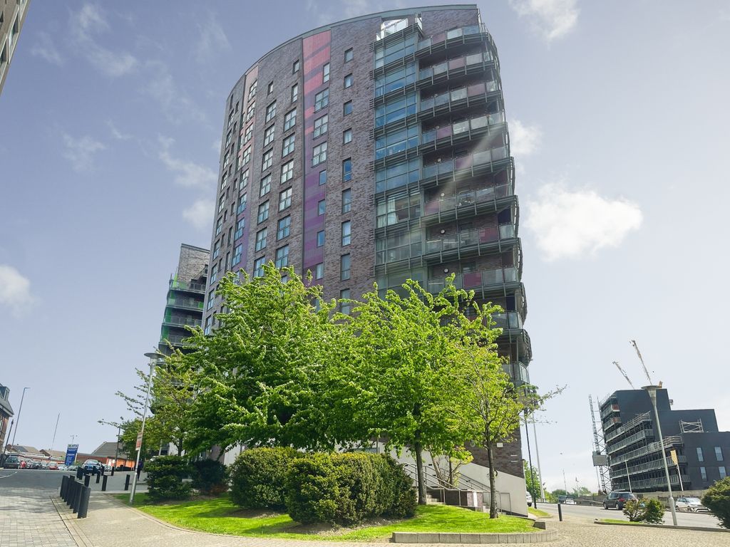 Property photo 1 of 8