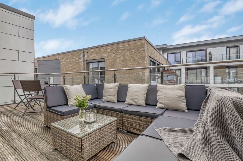 Property photo 2 of 7 Picture No. 10