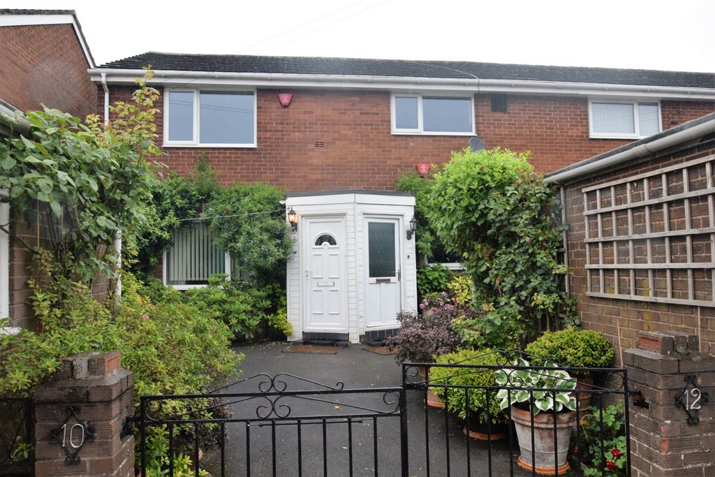 Property photo 1 of 9 2 Bedroom Apartment For Rent