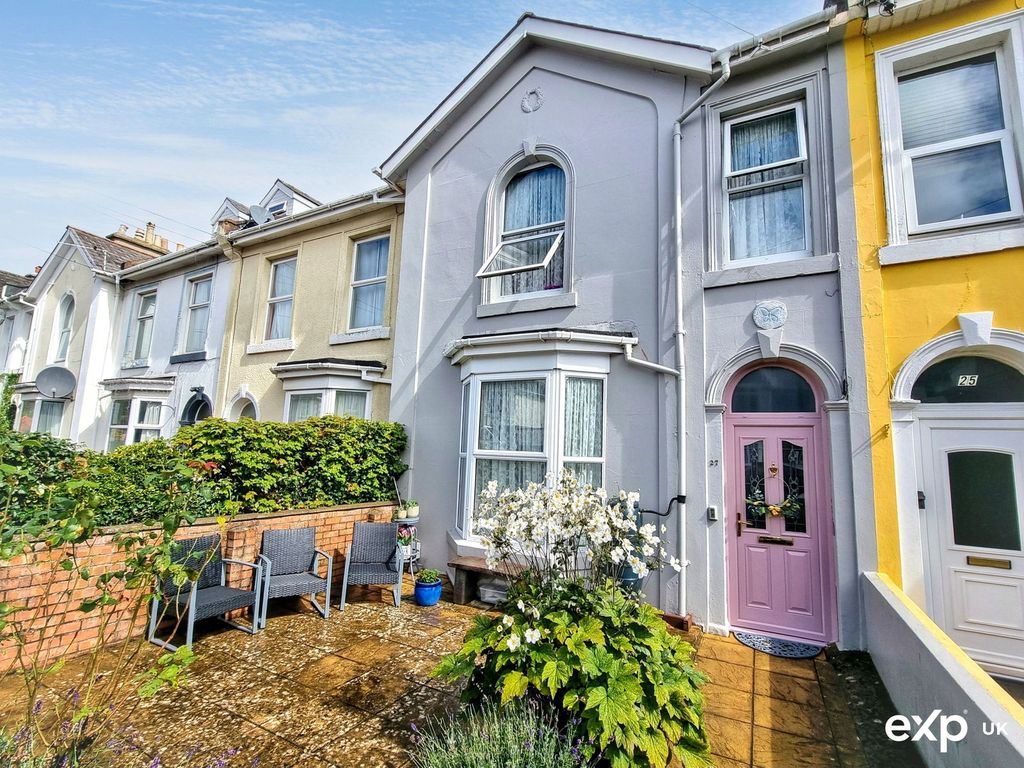 Property photo 1 of 37