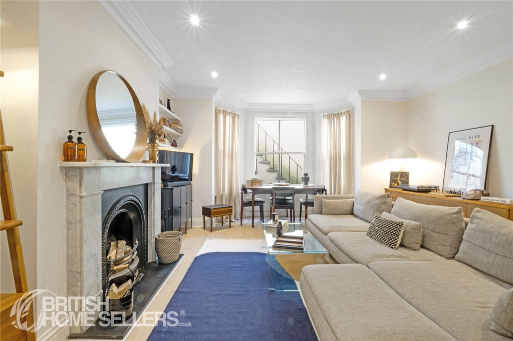 Property photo 3 of 15 Picture No. 06