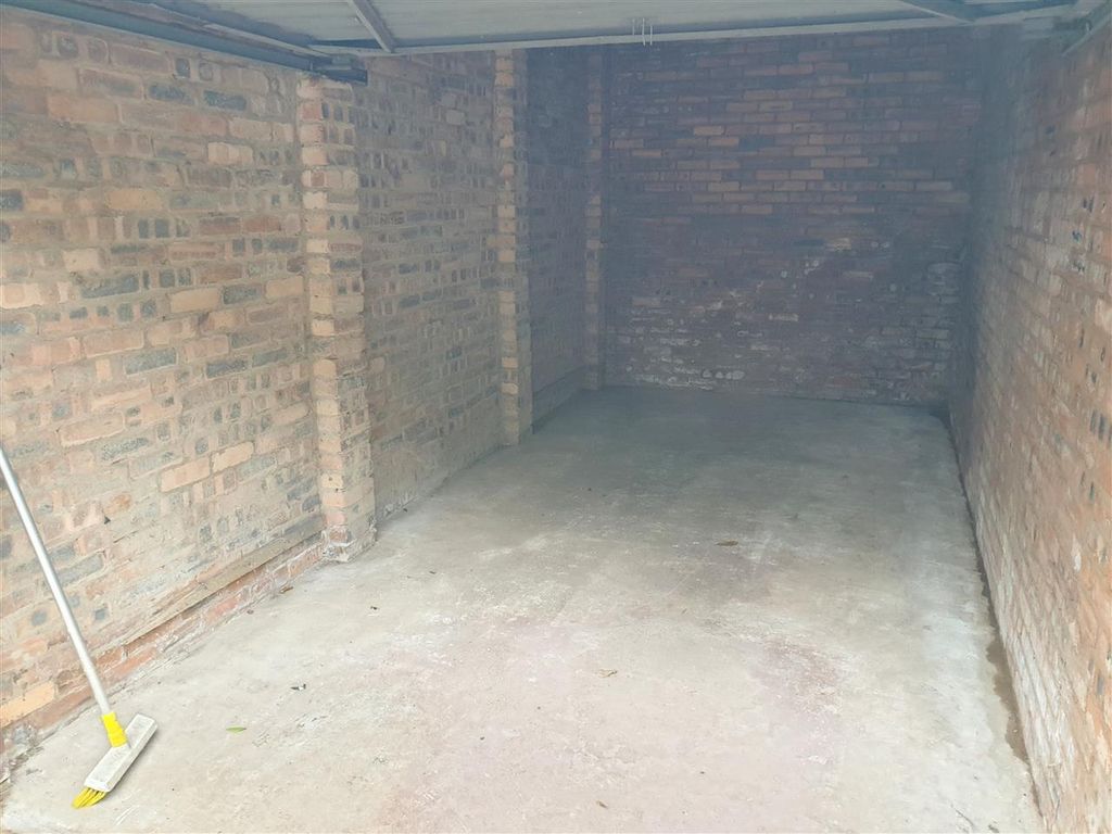 Property photo 1 of 2 Main Picture
