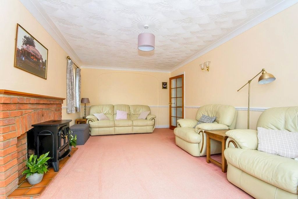 Property photo 3 of 16 Picture No. 02