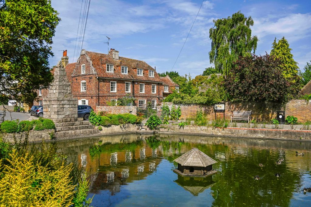 Property photo 1 of 21 Barton House