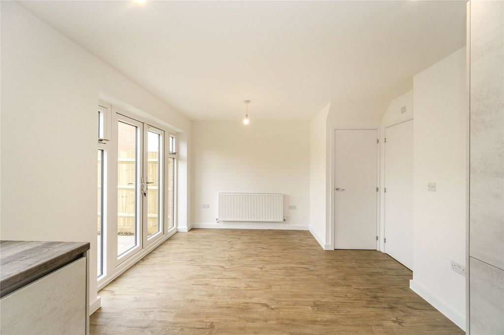 Property photo 3 of 10 Picture No. 04