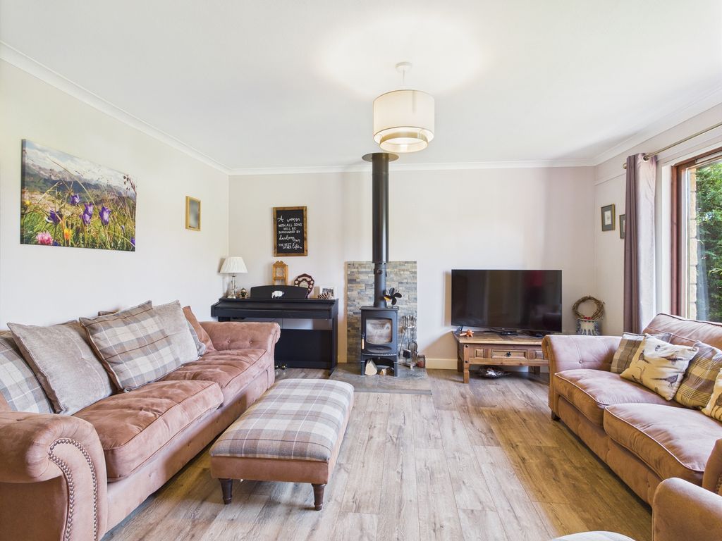 Property photo 3 of 33