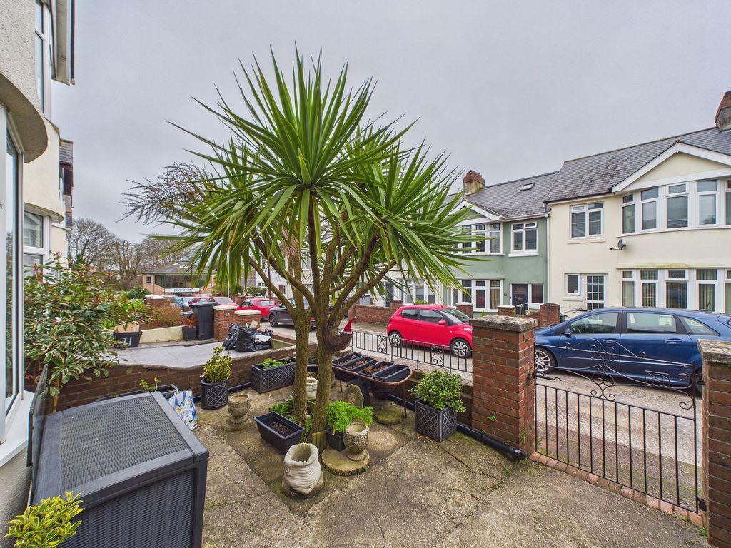 Property photo 2 of 29