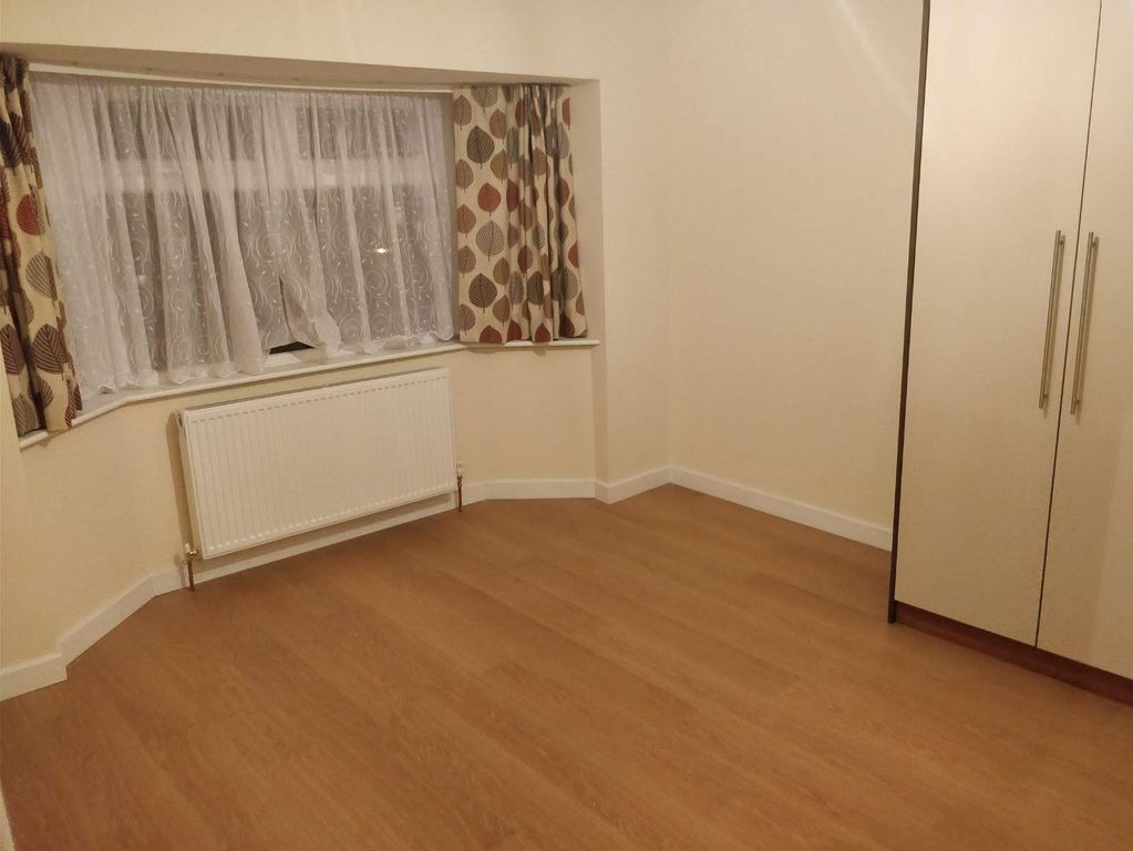 Property photo 2 of 8 2