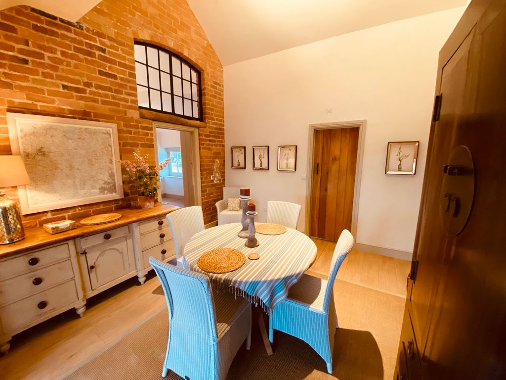 Property photo 3 of 8 Dining Room