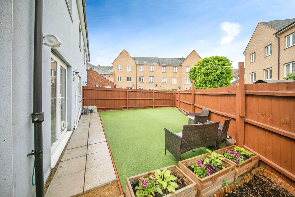 Property photo 2 of 19