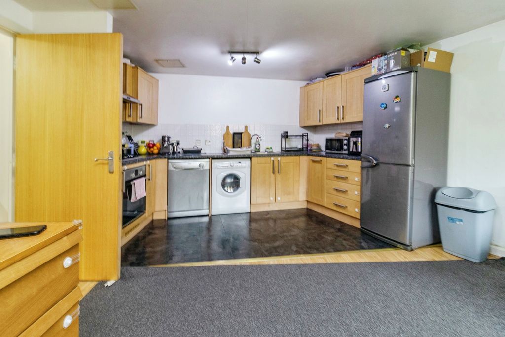 Property photo 3 of 17 Photography
