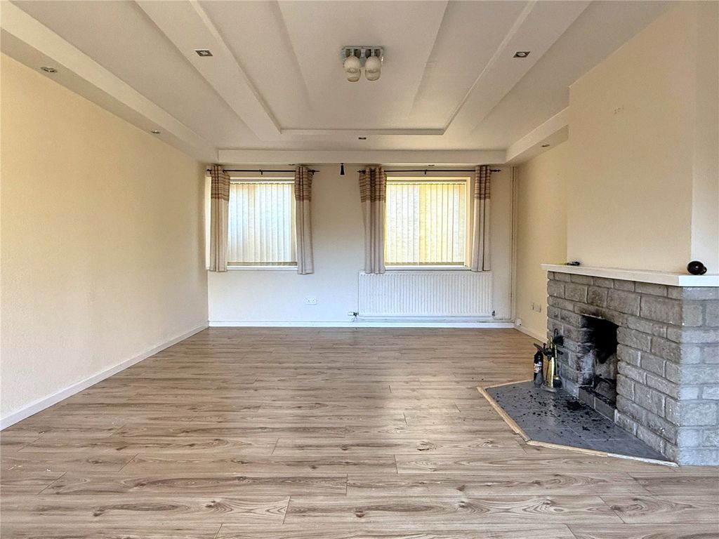 Property photo 3 of 12 Picture No. 11