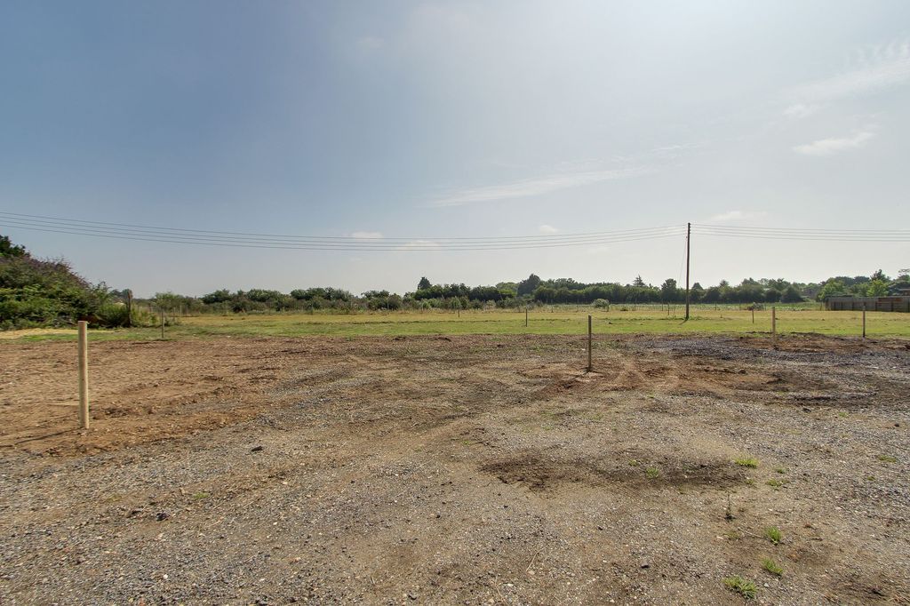 Property photo 3 of 4