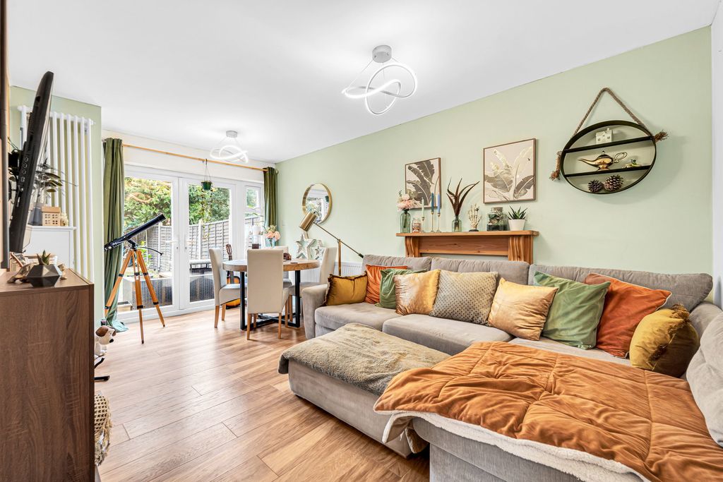 Property photo 3 of 13