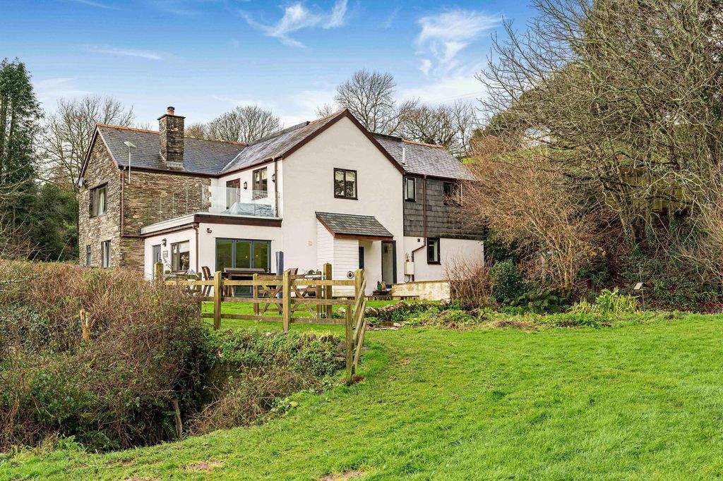 Property photo 1 of 38