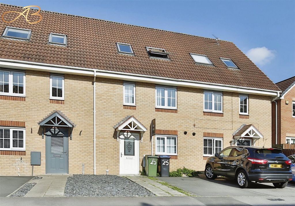 Property photo 1 of 15 Chillerton Way