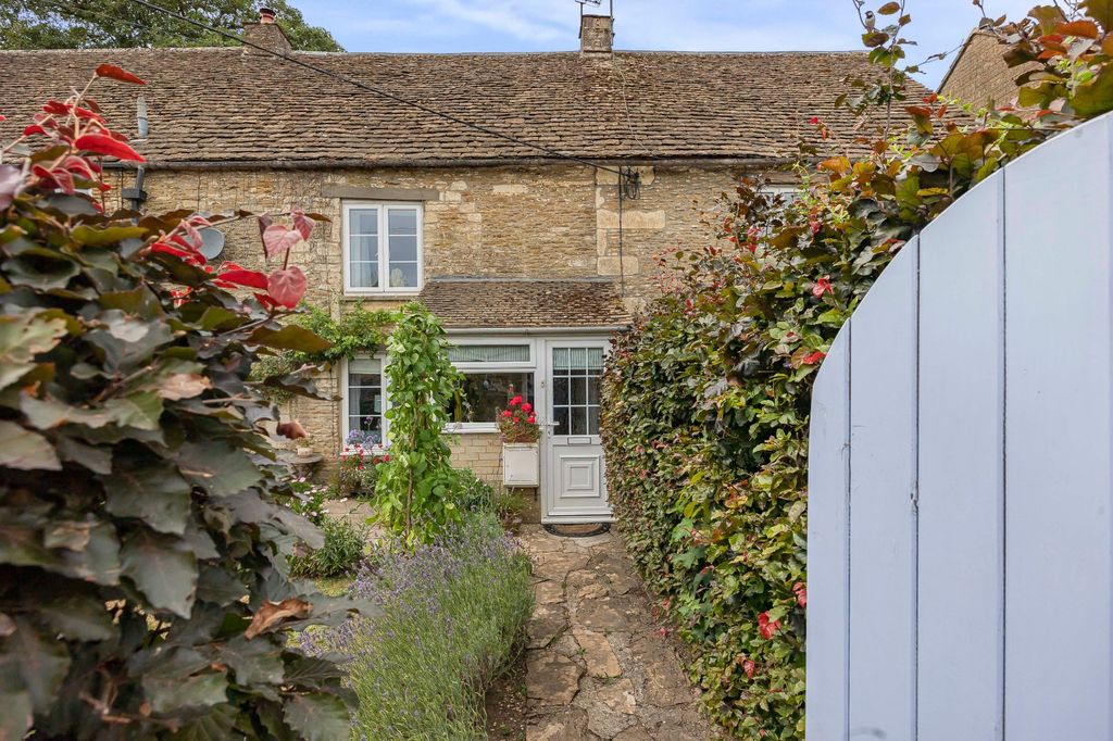 Property photo 1 of 16 Picture No. 04
