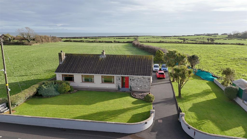 Property photo 1 of 29 Outside