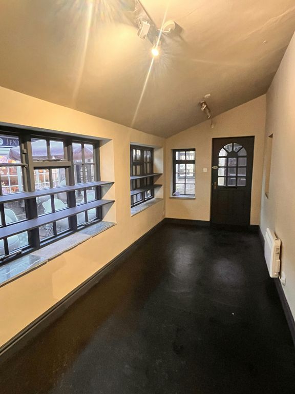 Property photo 3 of 8 Image00004.Jpeg