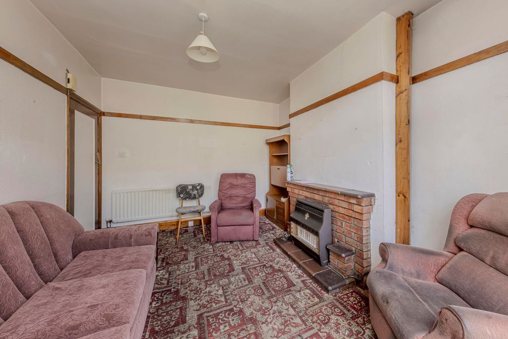 Property photo 3 of 22