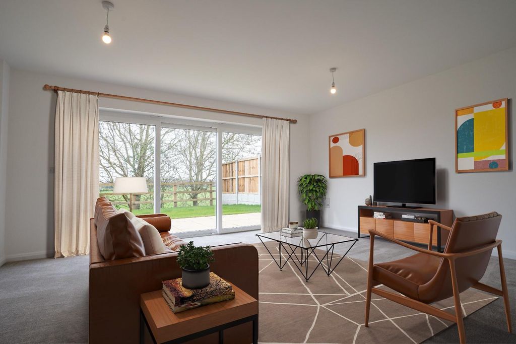 Property photo 2 of 13 Lounge The Montfort.Jpg