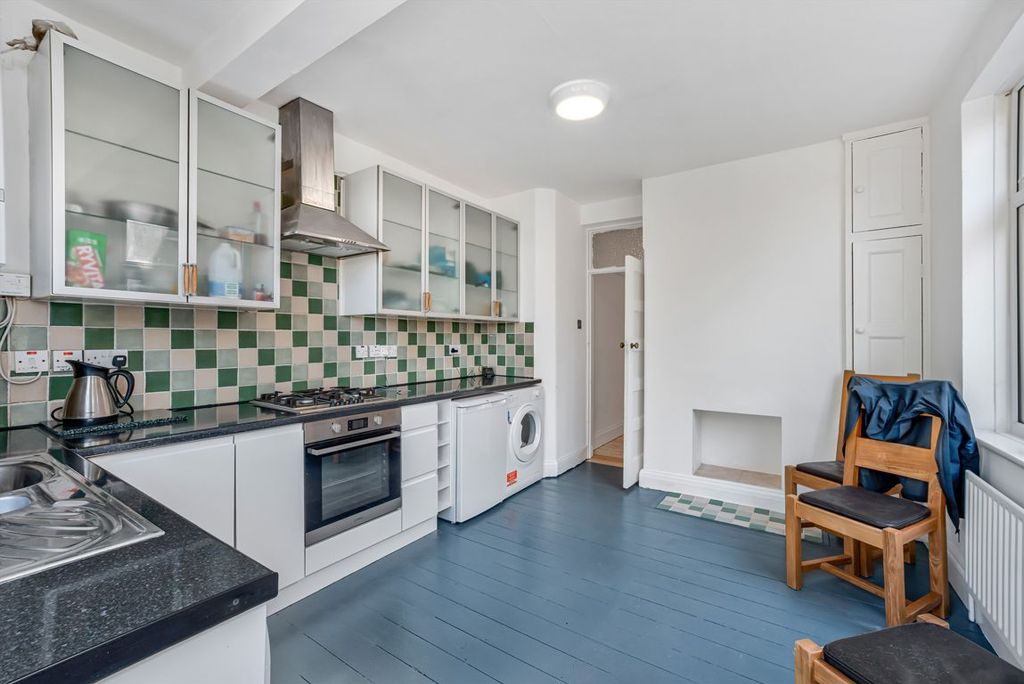 Property photo 3 of 5