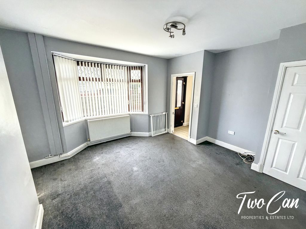 Property photo 3 of 27