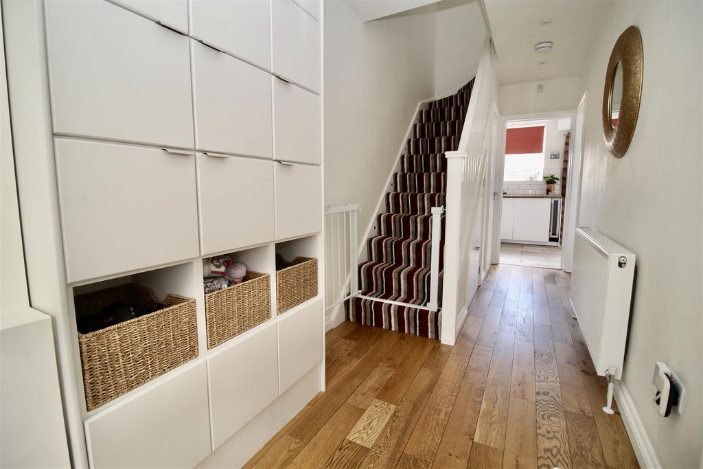Property photo 2 of 34 64 Hb H2 2.Jpg