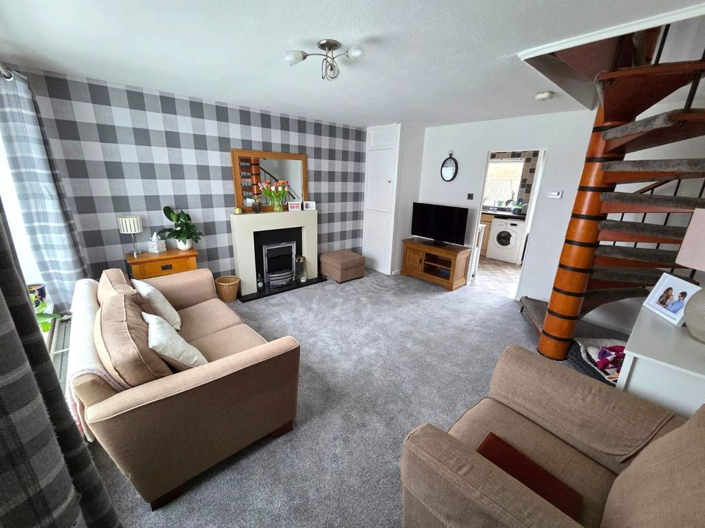 Property photo 2 of 13