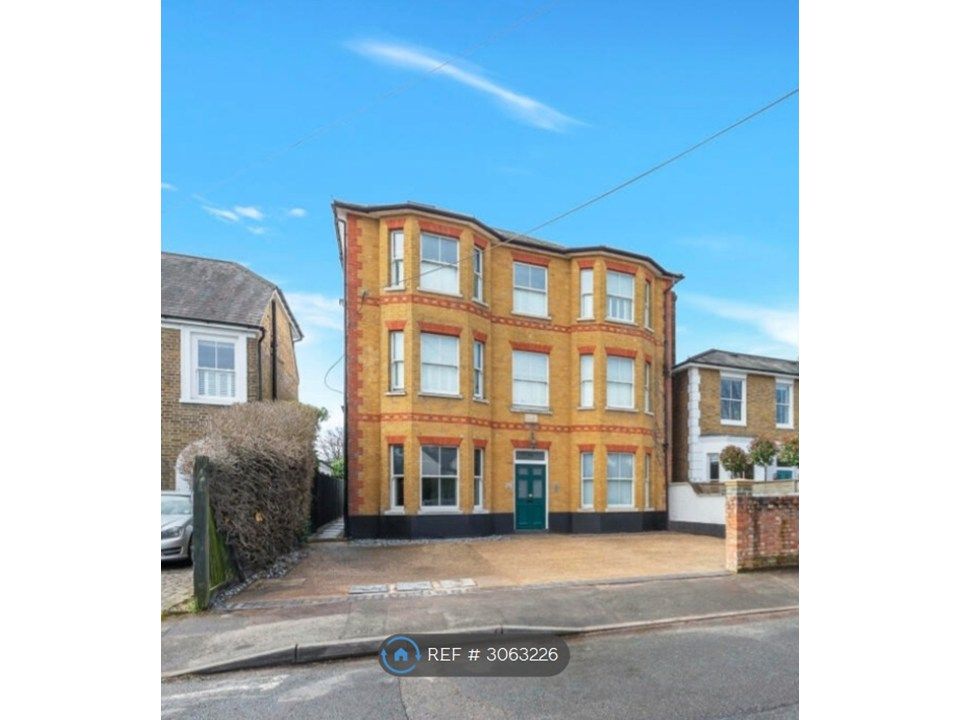 Property photo 1 of 2