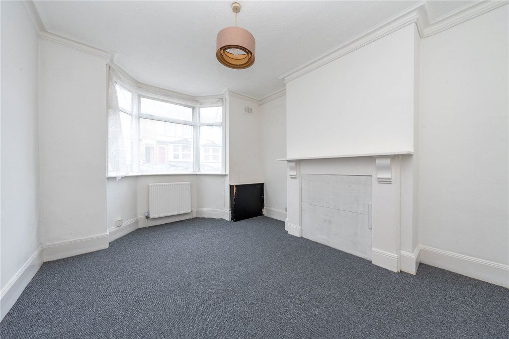 Property photo 2 of 15 Picture No. 01