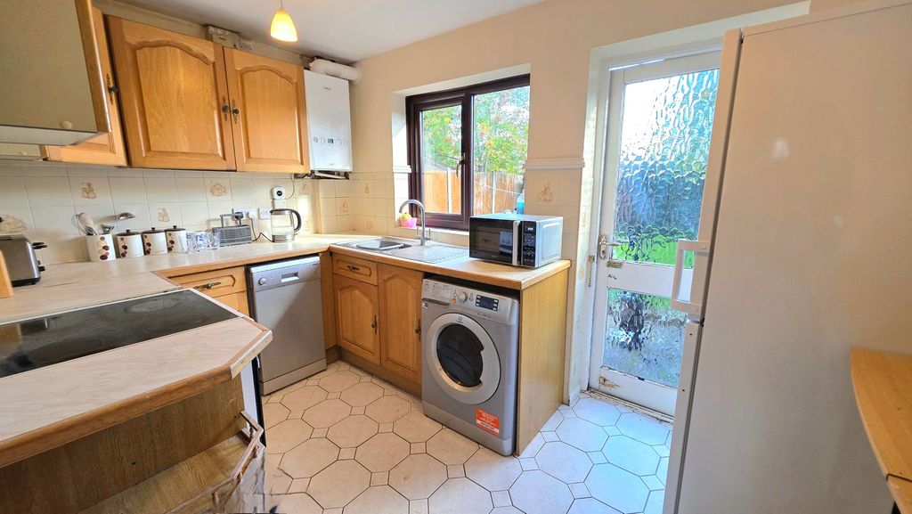 Property photo 3 of 14